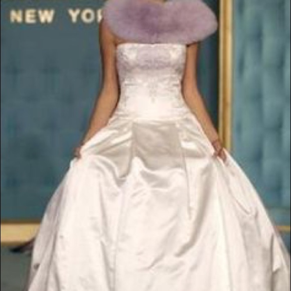 Reem Acra “Unforgettable” Wedding Dress